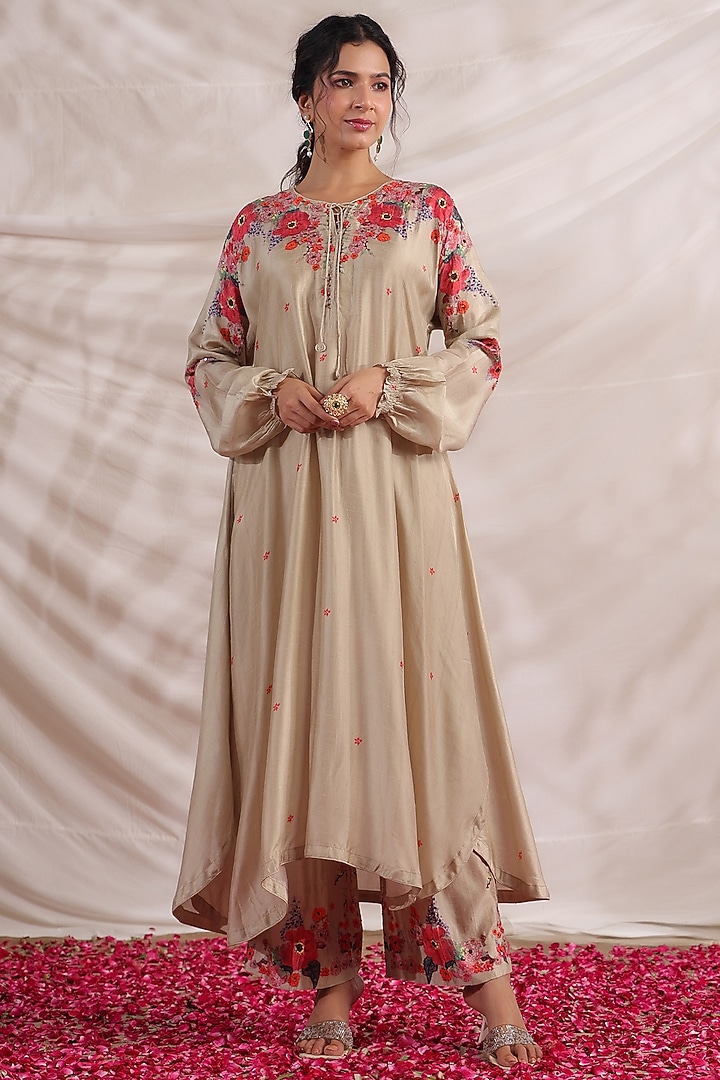 Women  Round Neck Floral   Printed Embroidered Kurta Paired With Solid Bottom And  French Knot Embroidered  Dupatta main image 0