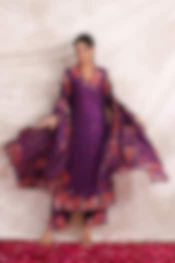 Purple Silk Floral Printed & Embroidered Kurta Set by Niti Bothra at Pernia's Pop Up Shop