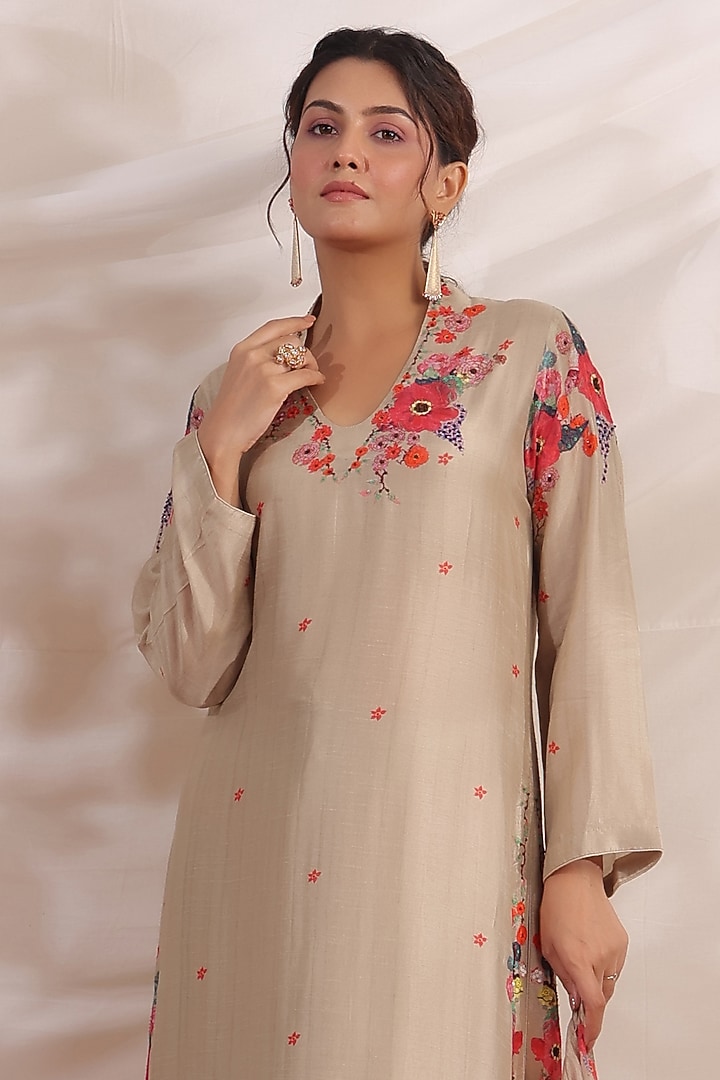 Ivory Silk Floral Printed & Embroidered Kurta Set by Niti Bothra at Pernia's Pop Up Shop