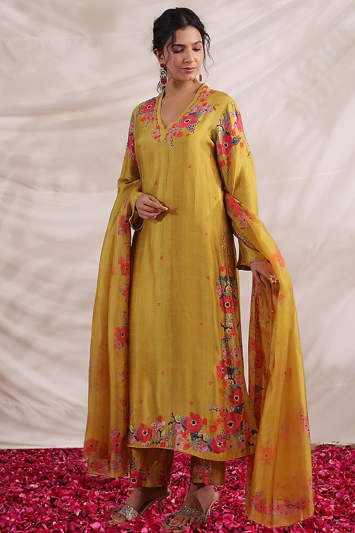 Yellow Silk Floral Printed & Embroidered Kurta Set by Niti Bothra at Pernia's Pop Up Shop