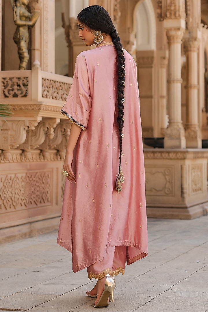 Light Pink Pure Silk Paisley Embroidered Kurta Set by Niti Bothra at Pernia's Pop Up Shop