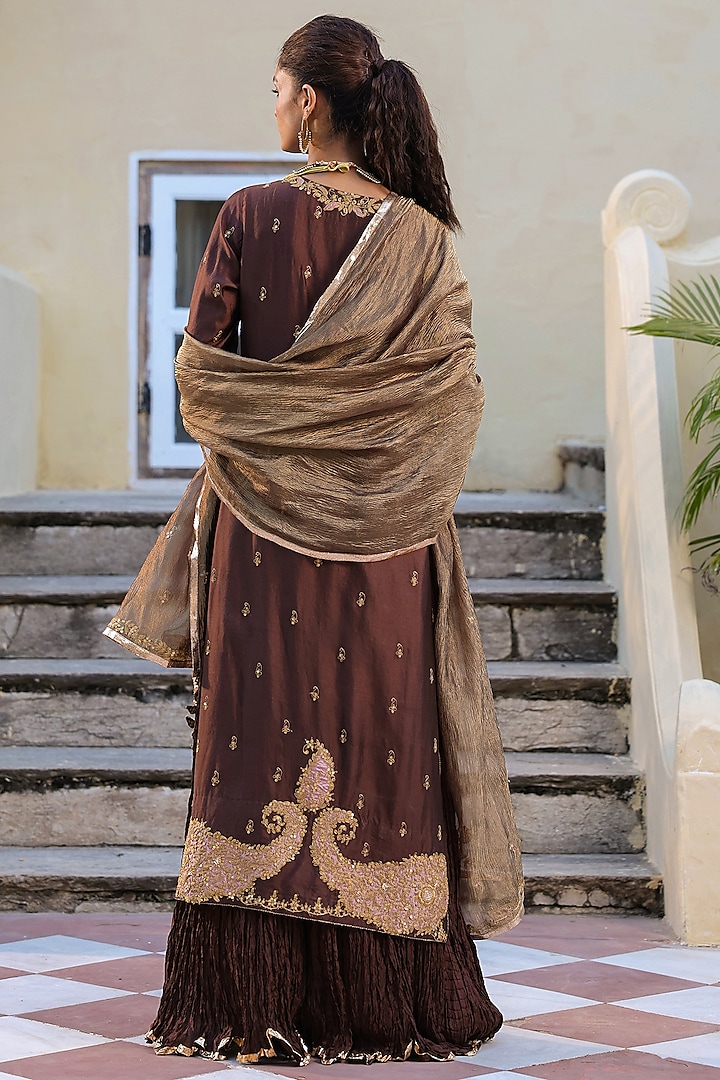 Brown Pure Silk Paisley Embroidered Kurta Set by Niti Bothra at Pernia's Pop Up Shop