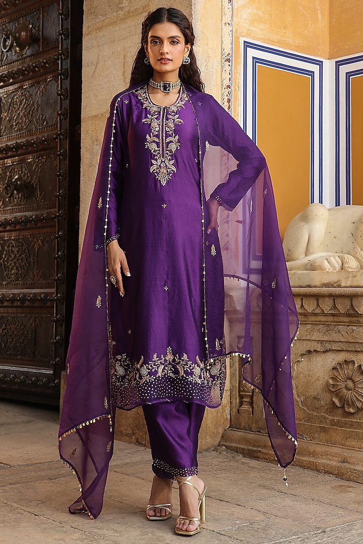 Purple Pure Silk Sequins Embroidered Kurta Set by Niti Bothra at Pernia's Pop Up Shop