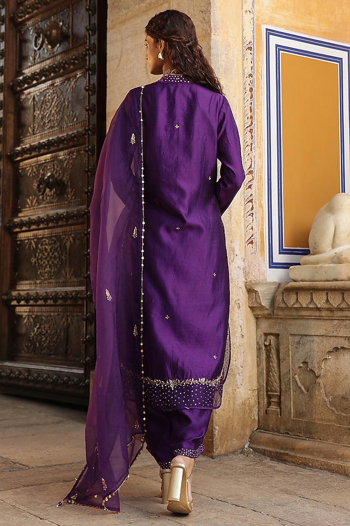 Purple Pure Silk Sequins Embroidered Kurta Set by Niti Bothra at Pernia's Pop Up Shop