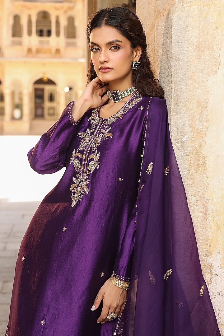 Purple Pure Silk Sequins Embroidered Kurta Set by Niti Bothra at Pernia's Pop Up Shop