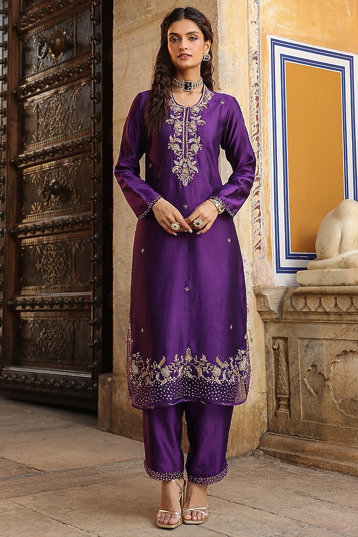 Purple Pure Silk Sequins Embroidered Kurta Set by Niti Bothra at Pernia's Pop Up Shop