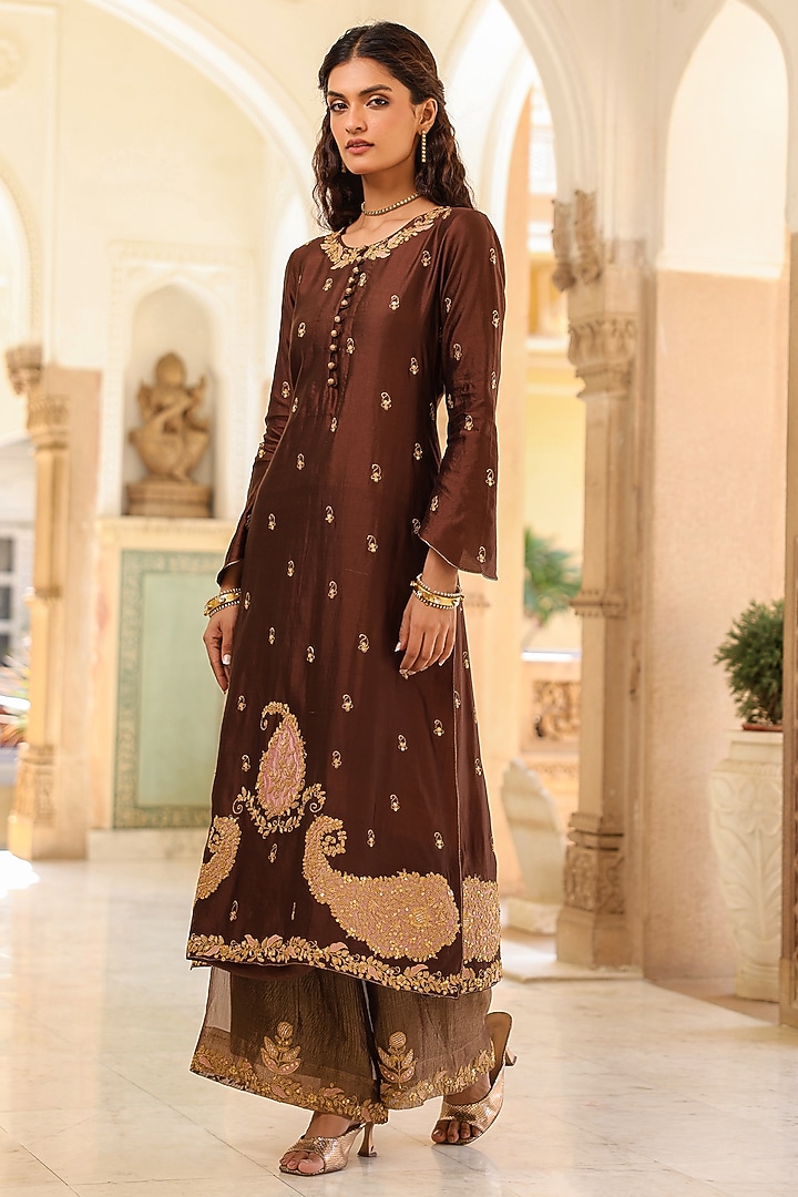 Brown Pure Silk Paisley Embroidered Kurta Set by Niti Bothra at Pernia's Pop Up Shop