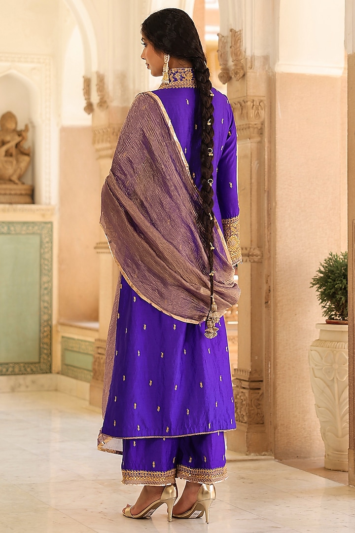 Ink Blue Pure Silk Embroidered Kurta Set by Niti Bothra at Pernia's Pop Up Shop