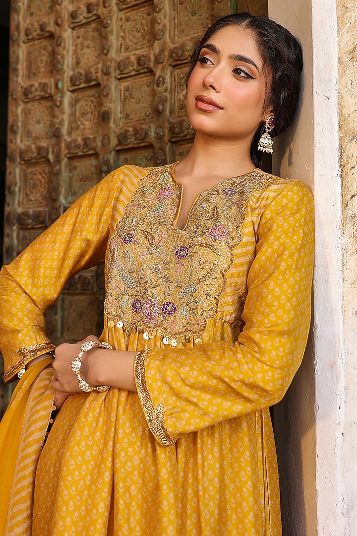 Mustard Silk Zardosi Embroidered & Printed Kurta Set by Niti Bothra at Pernia's Pop Up Shop
