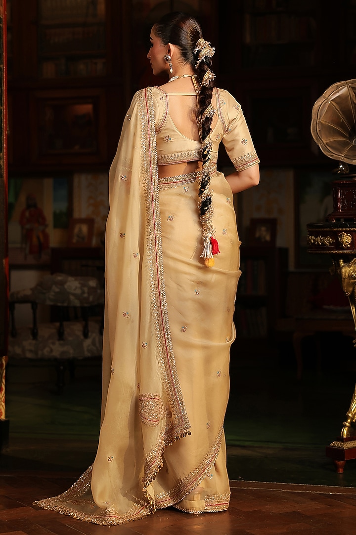 Ivory Organza Zardosi Embroidered Reception Saree Set by Niti Bothra at Pernia's Pop Up Shop