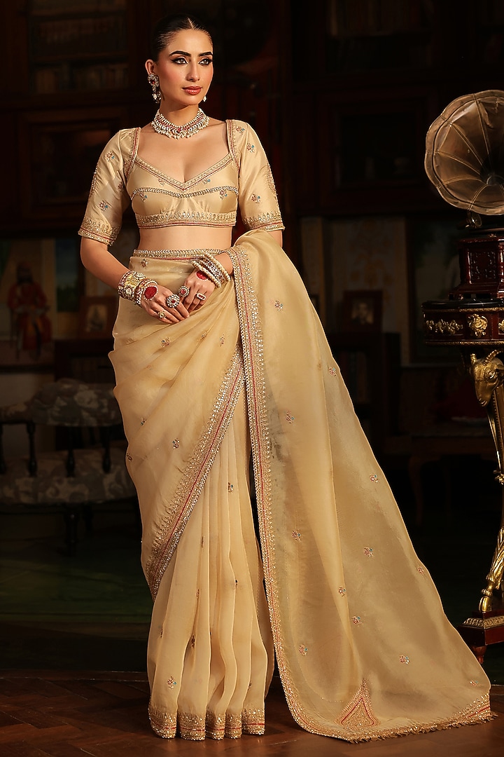Ivory Organza Zardosi Embroidered Reception Saree Set by Niti Bothra at Pernia's Pop Up Shop