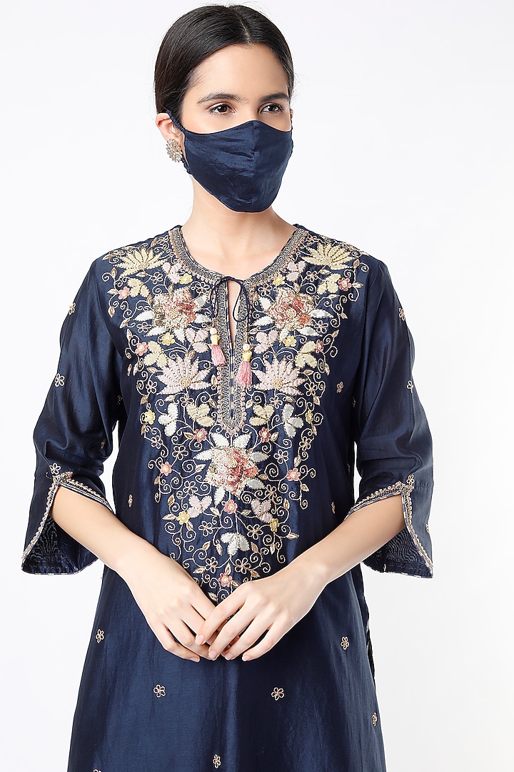 Navy Blue Embroidered Kurta Set by Niti Bothra at Pernia's Pop Up Shop