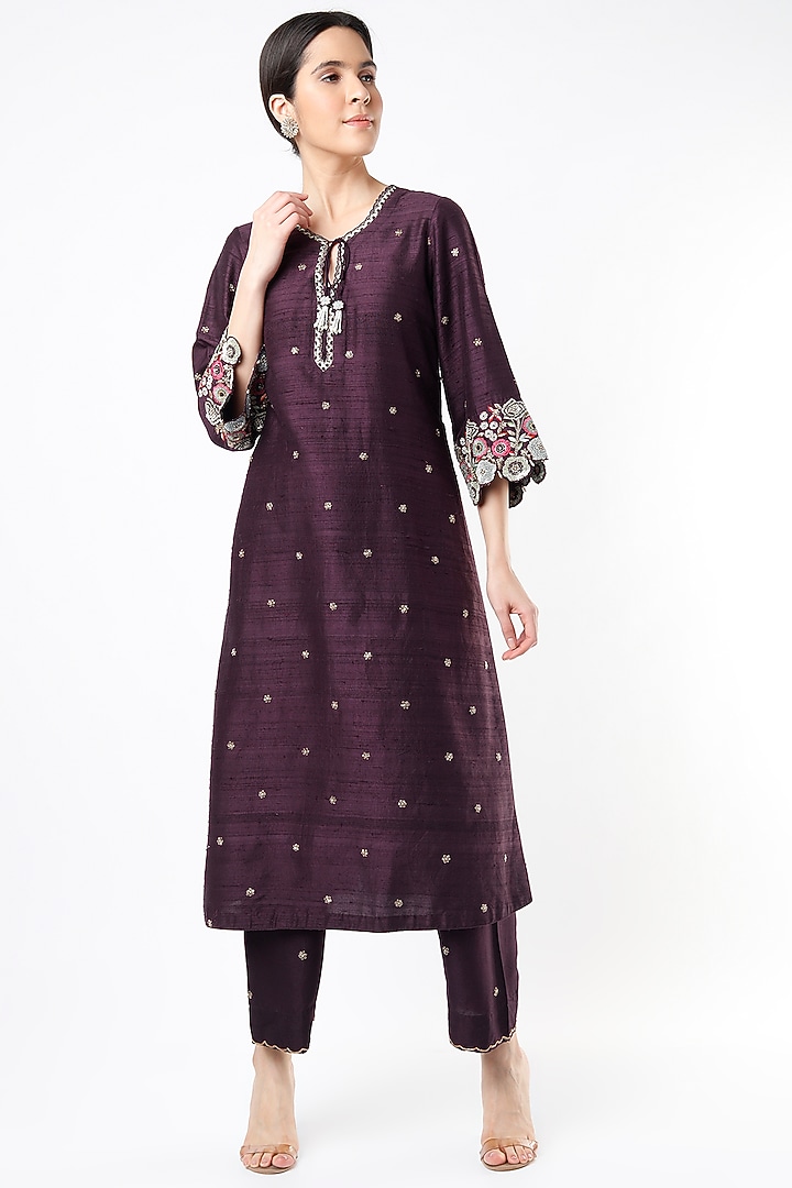 Purple Embroidered Kurta Set by Niti Bothra at Pernia's Pop Up Shop