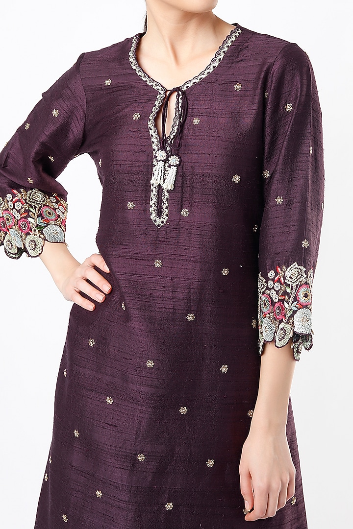 Purple Embroidered Kurta Set by Niti Bothra at Pernia's Pop Up Shop