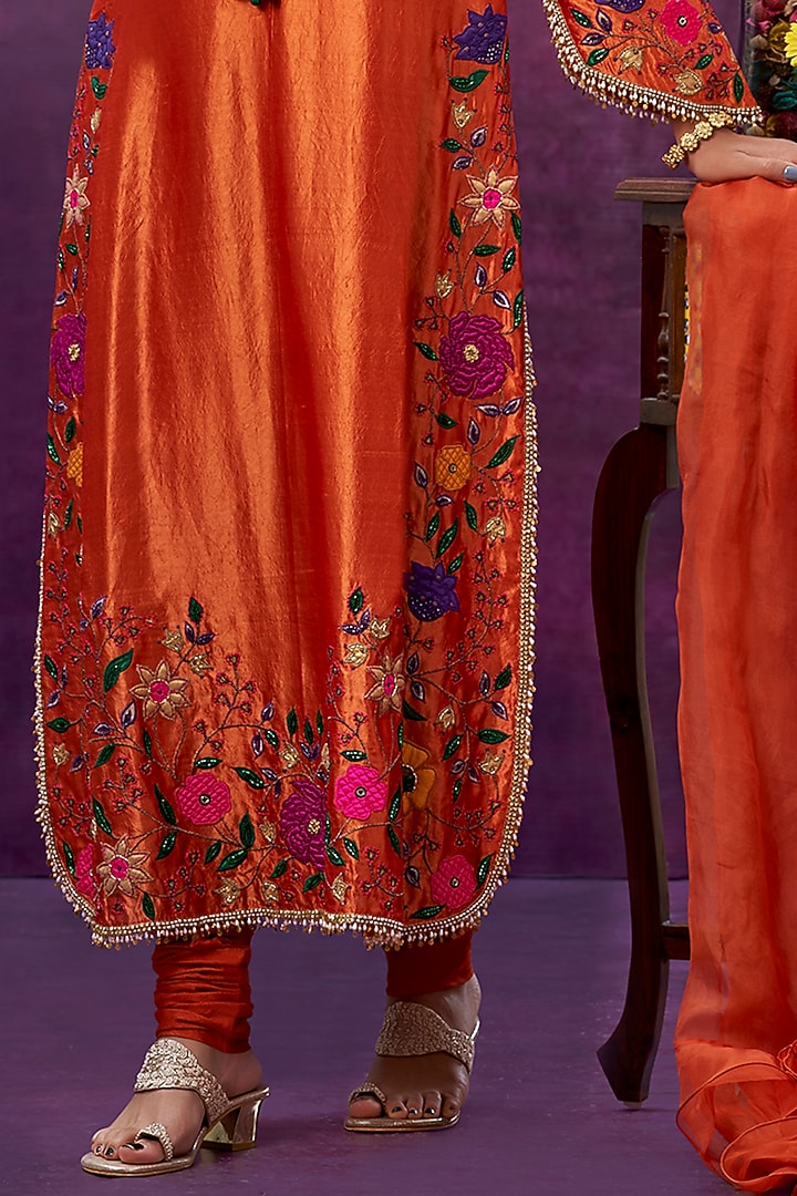 Orange Kora Silk Kurta Set by Niti Bothra at Pernia's Pop Up Shop