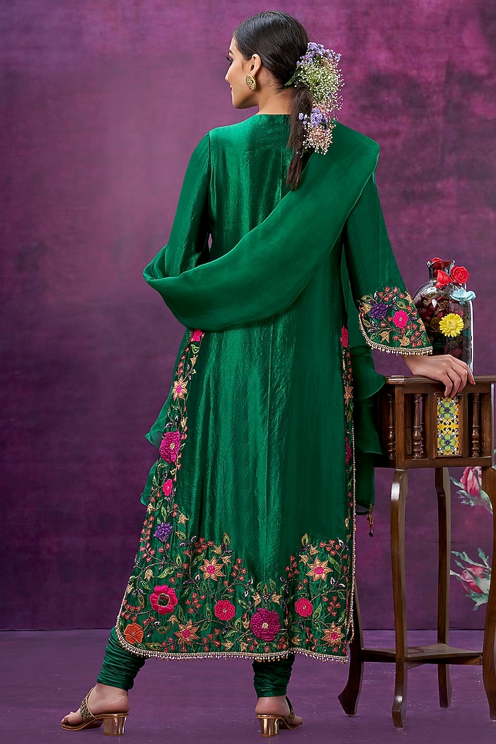Green Kora Silk Kurta Set by Niti Bothra at Pernia's Pop Up Shop