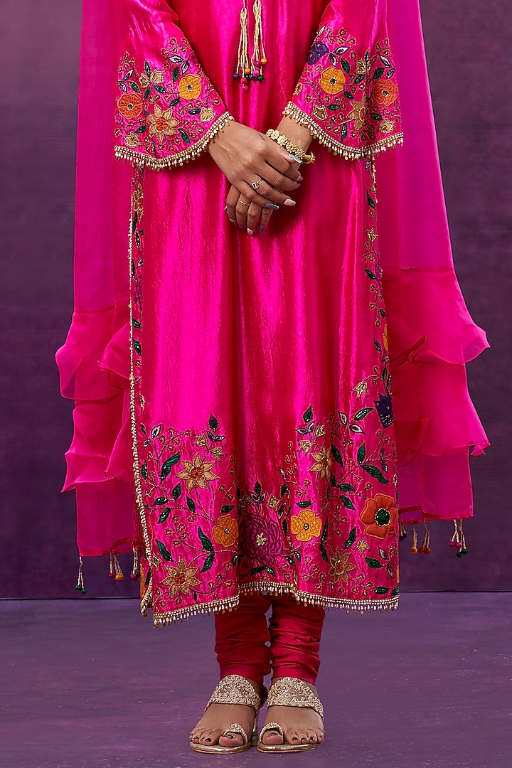 Pink Kora Silk Kurta Set by Niti Bothra at Pernia's Pop Up Shop