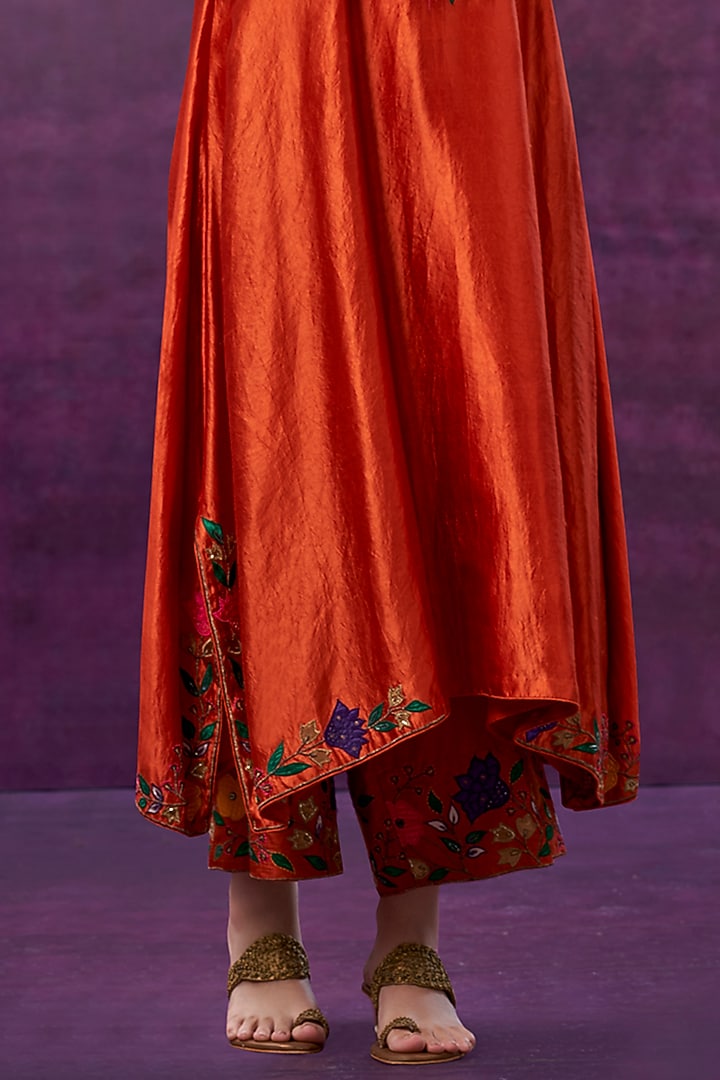 Orange Kora Silk Embroidered Kurta Set by Niti Bothra at Pernia's Pop Up Shop