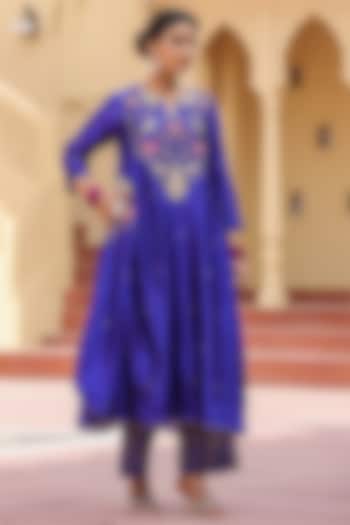 Blue Pure Banarasi Spun Silk Resham Embroidered Kurta Set by Niti Bothra at Pernia's Pop Up Shop