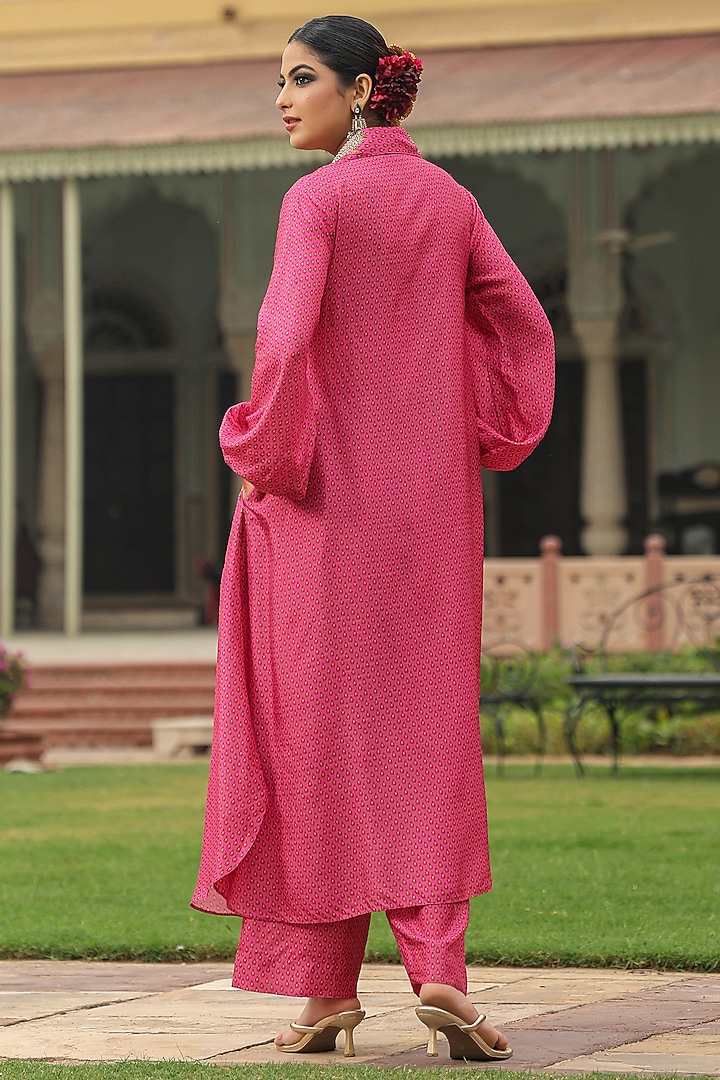 Pink Silk Resham Embroidered Kurta Set by Niti Bothra at Pernia's Pop Up Shop
