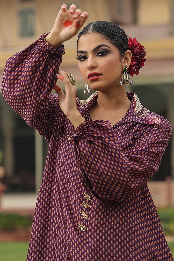 Purple Silk Resham Embroidered Kurta Set by Niti Bothra at Pernia's Pop Up Shop