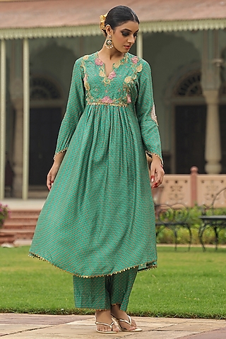 Turquoise Silk Resham Embroidered Kurta Set by Niti Bothra