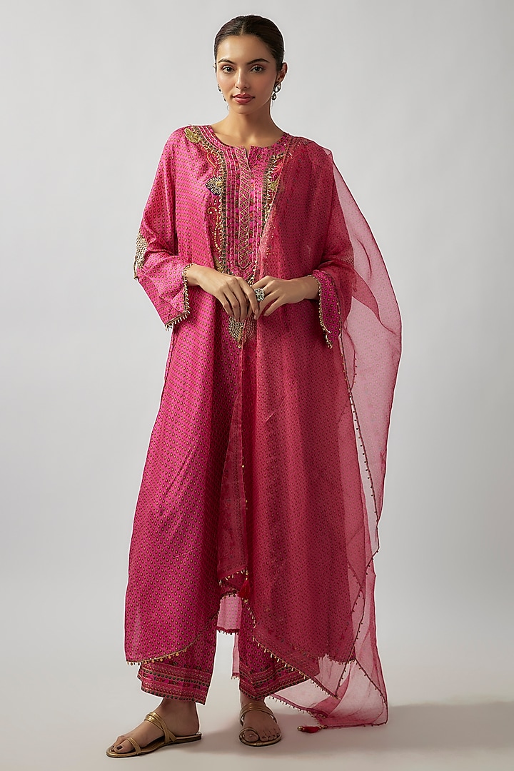 Pink Silk Resham Chintz Printed & Thread Embroidered Kurta Set by Niti Bothra