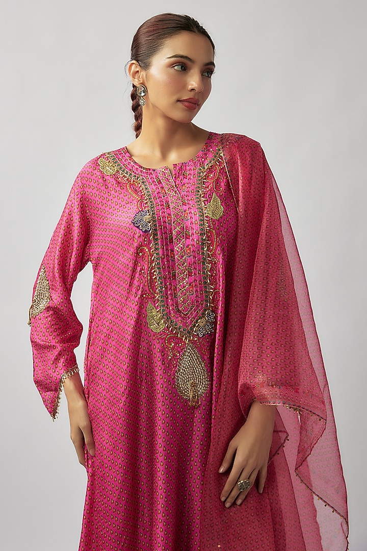 Pink Silk Resham Chintz Printed & Thread Embroidered Kurta Set by Niti Bothra at Pernia's Pop Up Shop