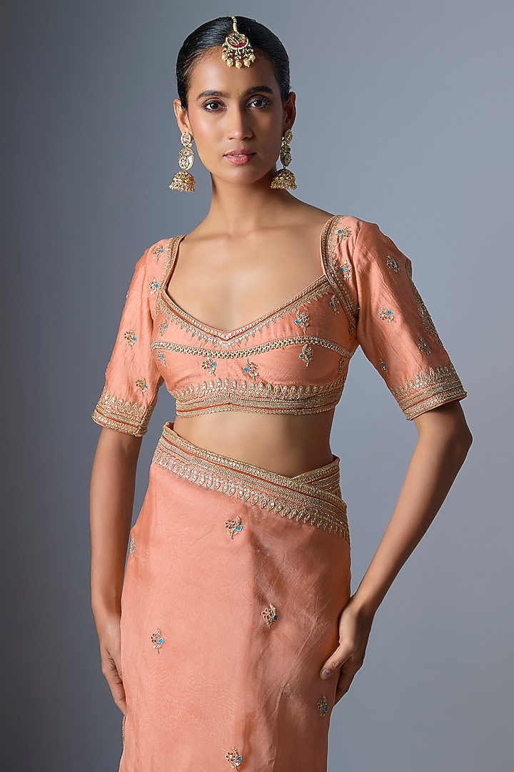 Peach Organza Zardosi Embroidered Reception Saree Set by Niti Bothra at Pernia's Pop Up Shop