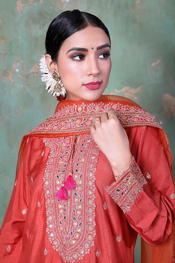 Orange Embroidered Kurta Set by Niti Bothra at Pernia's Pop Up Shop