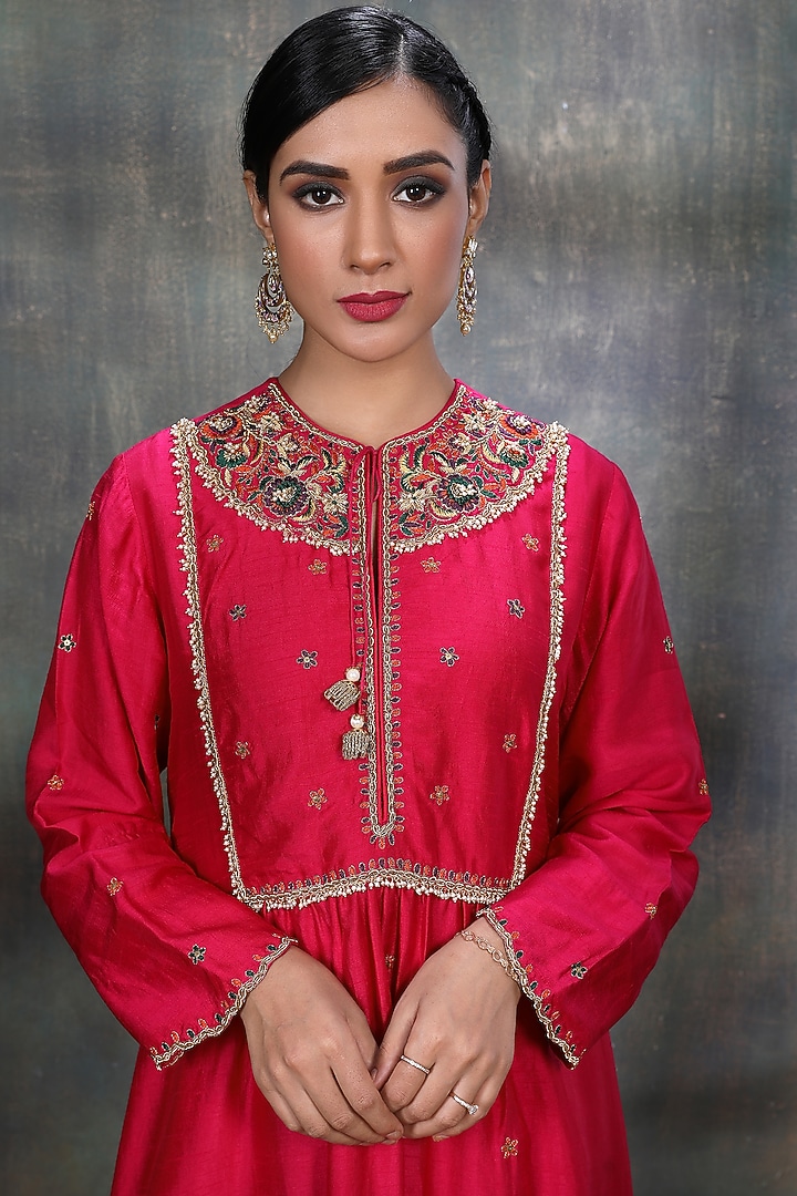 Pink Embroidered Gathered Kurta Set by Niti Bothra at Pernia's Pop Up Shop
