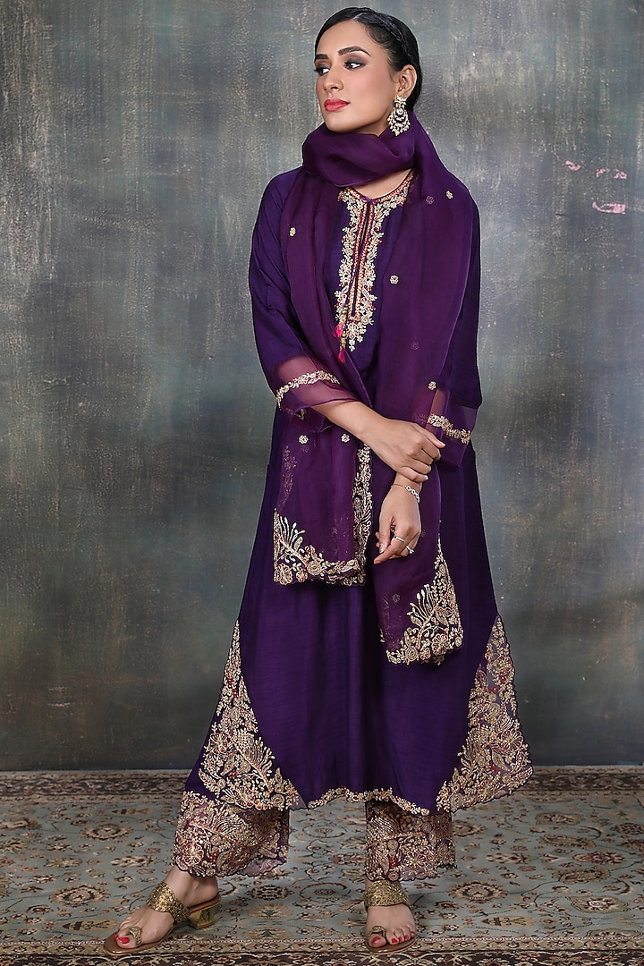 Violet Kurta Set With Dori Embroidery by Niti Bothra at Pernia's Pop Up Shop
