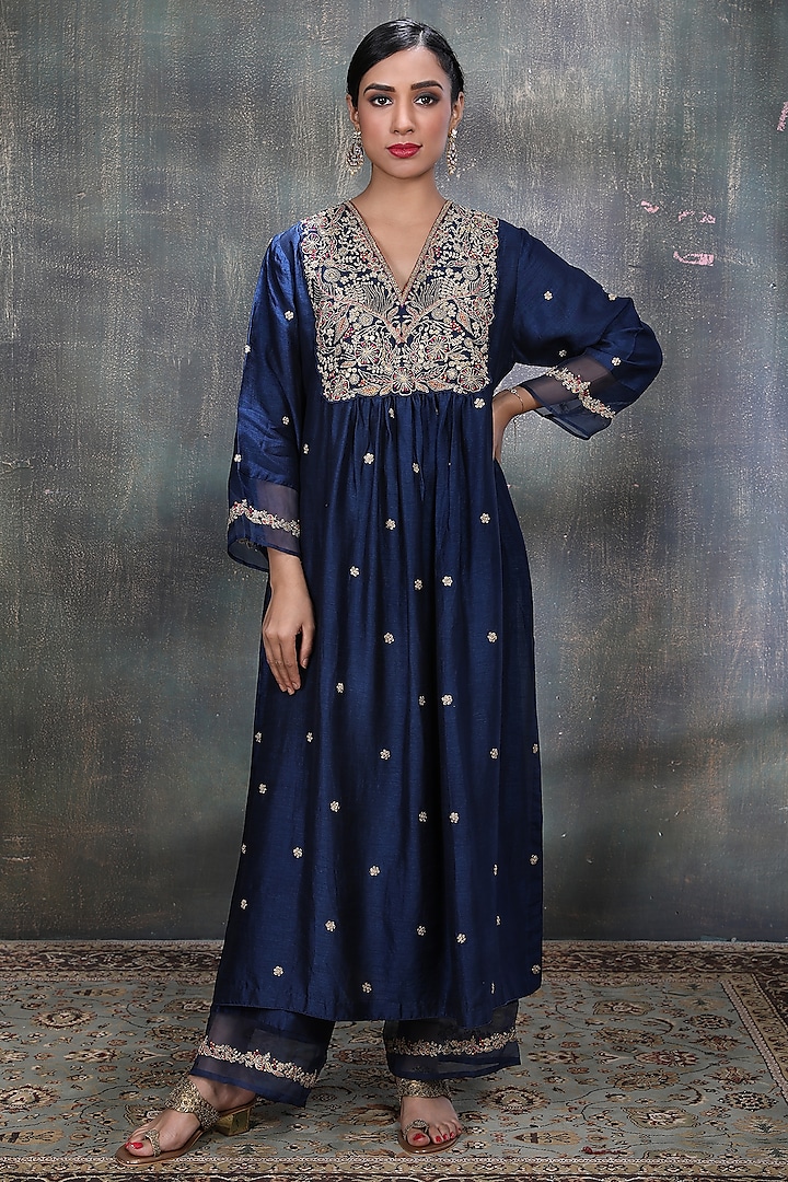 Blue Kurta Set With Embroidery by Niti Bothra at Pernia's Pop Up Shop