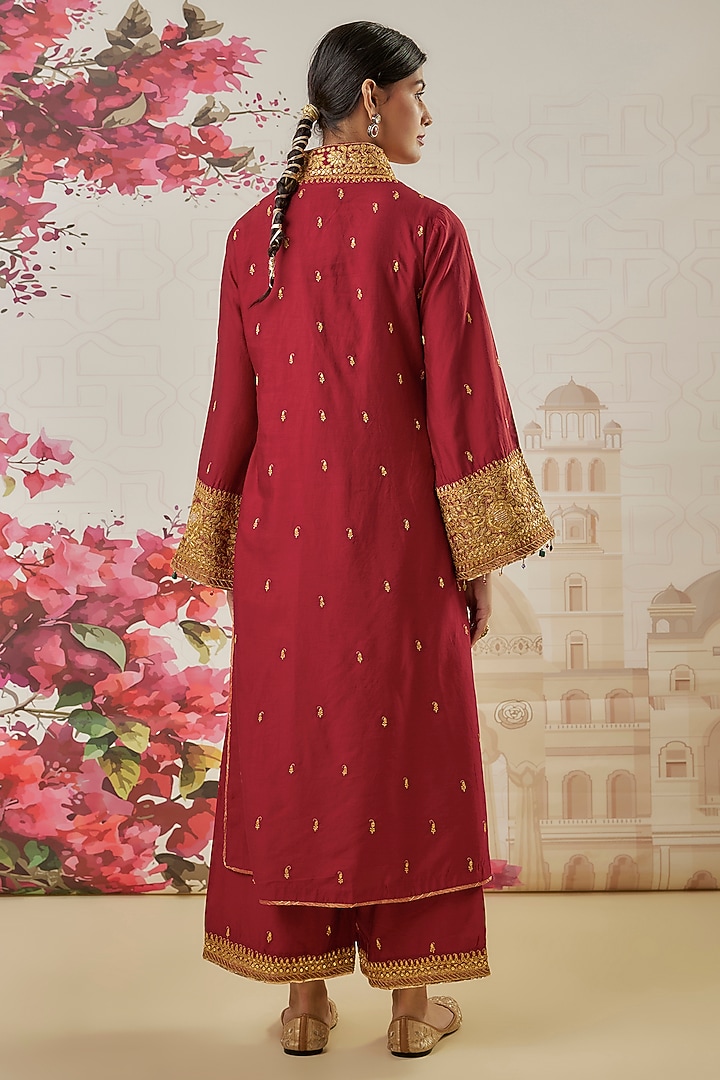 Maroon Silk Zari Embroidered Kurta Set by Niti Bothra at Pernia's Pop Up Shop