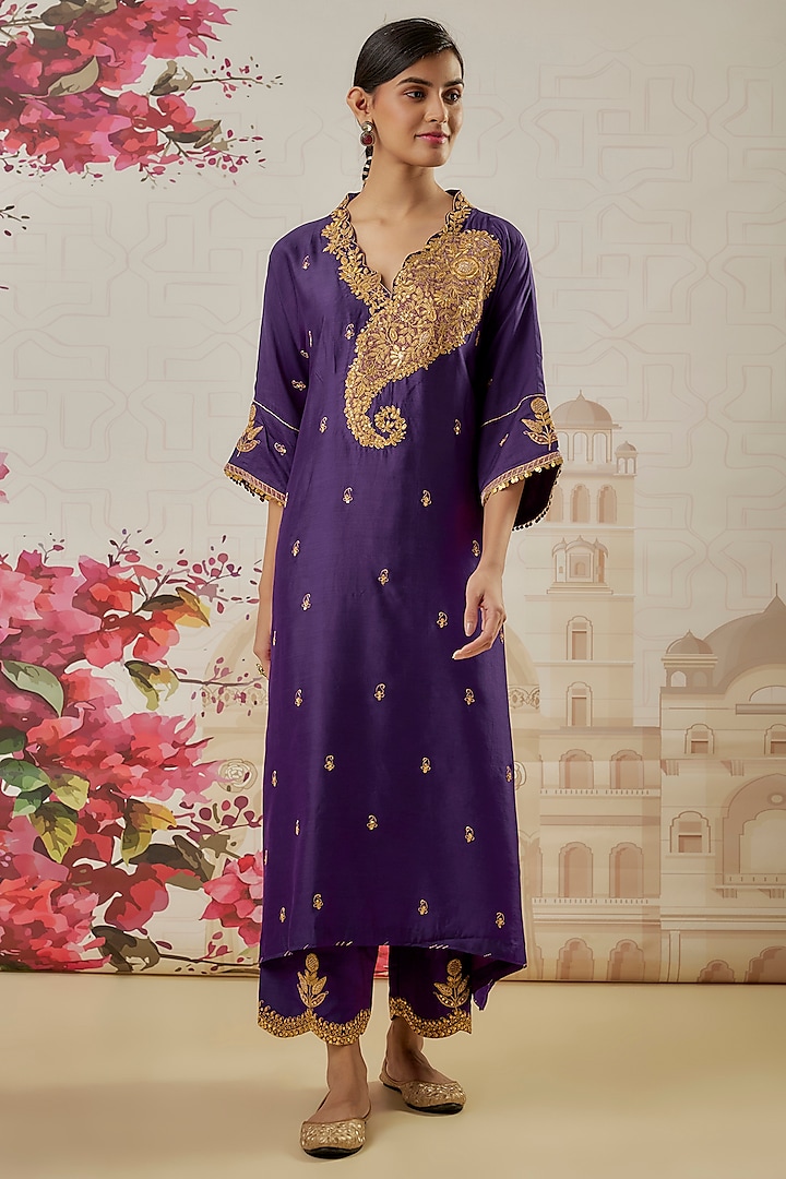 Purple Silk Zari Embroidered Kurta Set by Niti Bothra at Pernia's Pop Up Shop