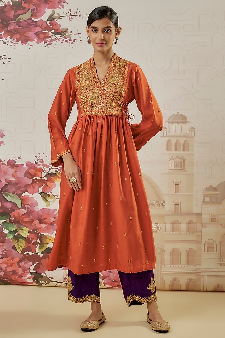 Orange Silk Zari Embroidered Kurta Set by Niti Bothra at Pernia's Pop Up Shop