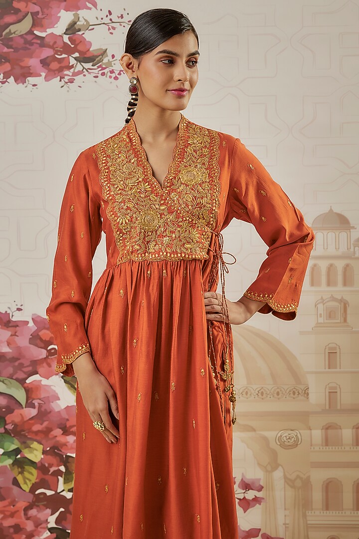 Orange Silk Zari Embroidered Kurta Set by Niti Bothra at Pernia's Pop Up Shop