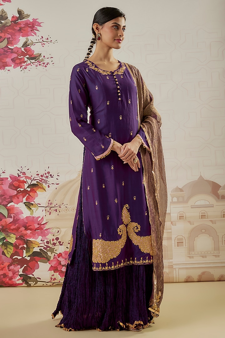 Purple Silk Zari Embroidered Kurta Set by Niti Bothra at Pernia's Pop Up Shop