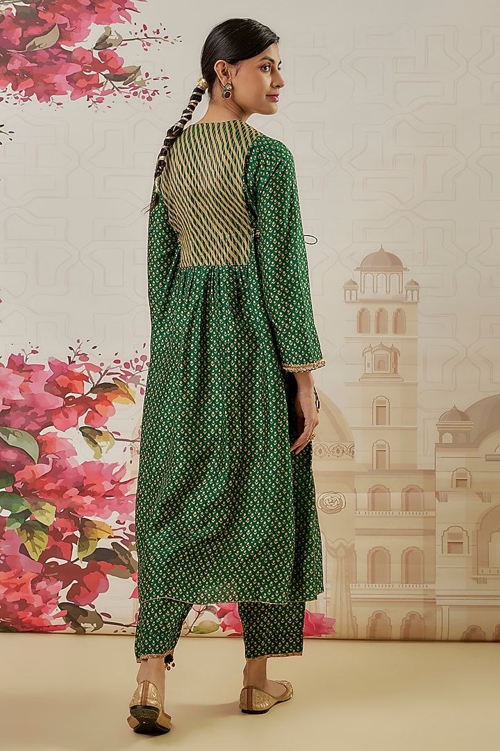 Green Silk Blend Printed & Pearl Hand Embroidered Kalidar Kurta Set by Niti Bothra at Pernia's Pop Up Shop