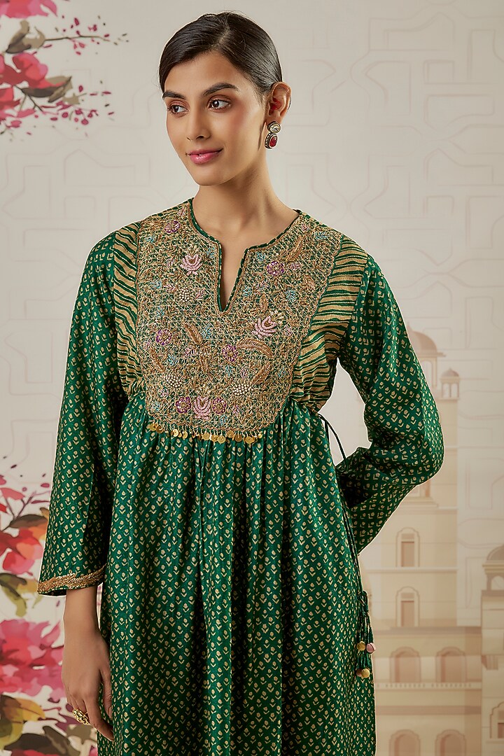 Green Silk Blend Printed & Pearl Hand Embroidered Kalidar Kurta Set by Niti Bothra at Pernia's Pop Up Shop
