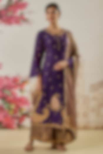 Purple Silk Embroidered Kurta Set by Niti Bothra at Pernia's Pop Up Shop