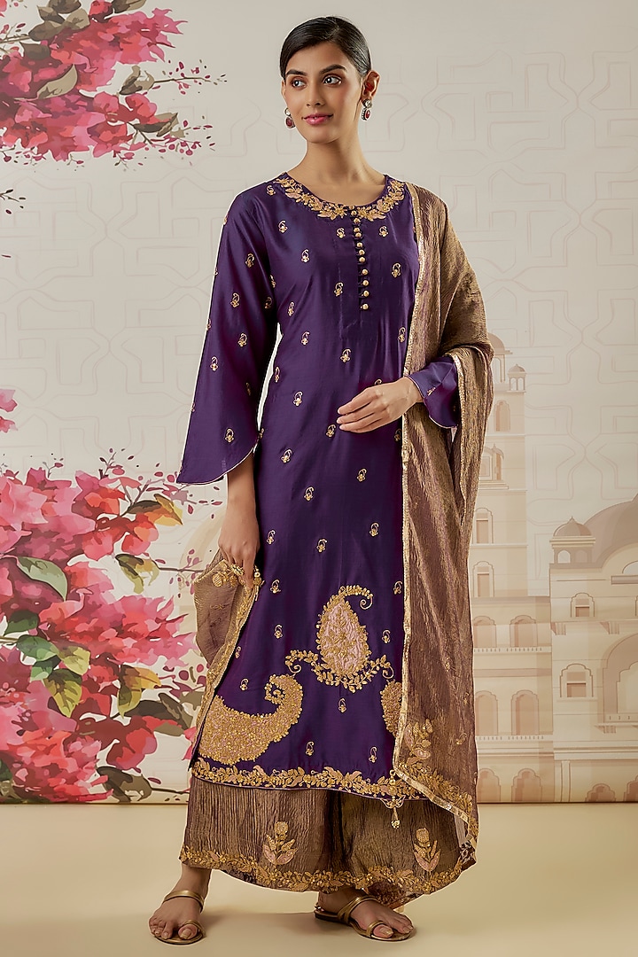 Purple Silk Embroidered Kurta Set by Niti Bothra at Pernia's Pop Up Shop