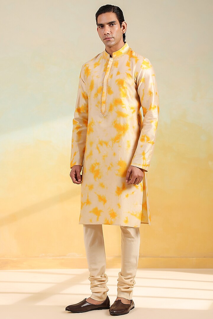 Beige & Yellow Silk Chanderi Shibori Printed & Thread Embroidered Kurta Set by Niti Bothra Men at Pernia's Pop Up Shop