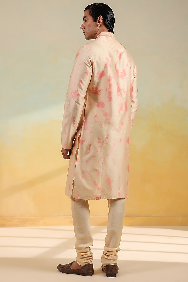 Beige & Pink Silk Chanderi Shibori Printed & Thread Embroidered Kurta Set by Niti Bothra Men at Pernia's Pop Up Shop
