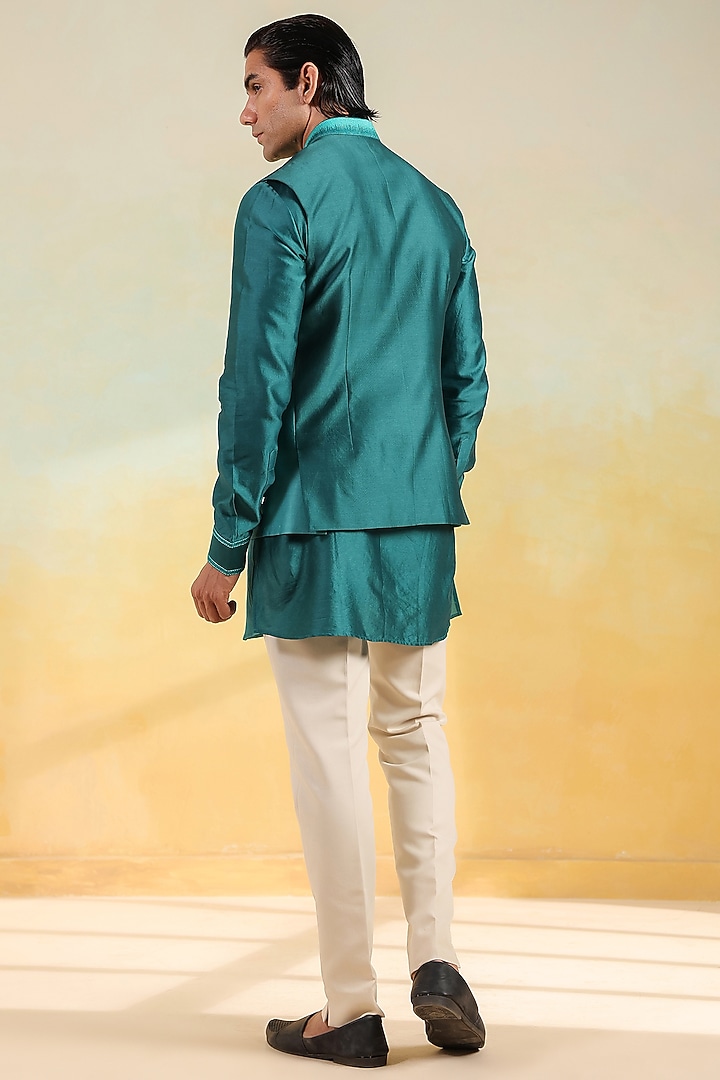 Teal Blue Chanderi Silk Hand-Dyed Ombre Bundi Jacket Set by Niti Bothra Men at Pernia's Pop Up Shop