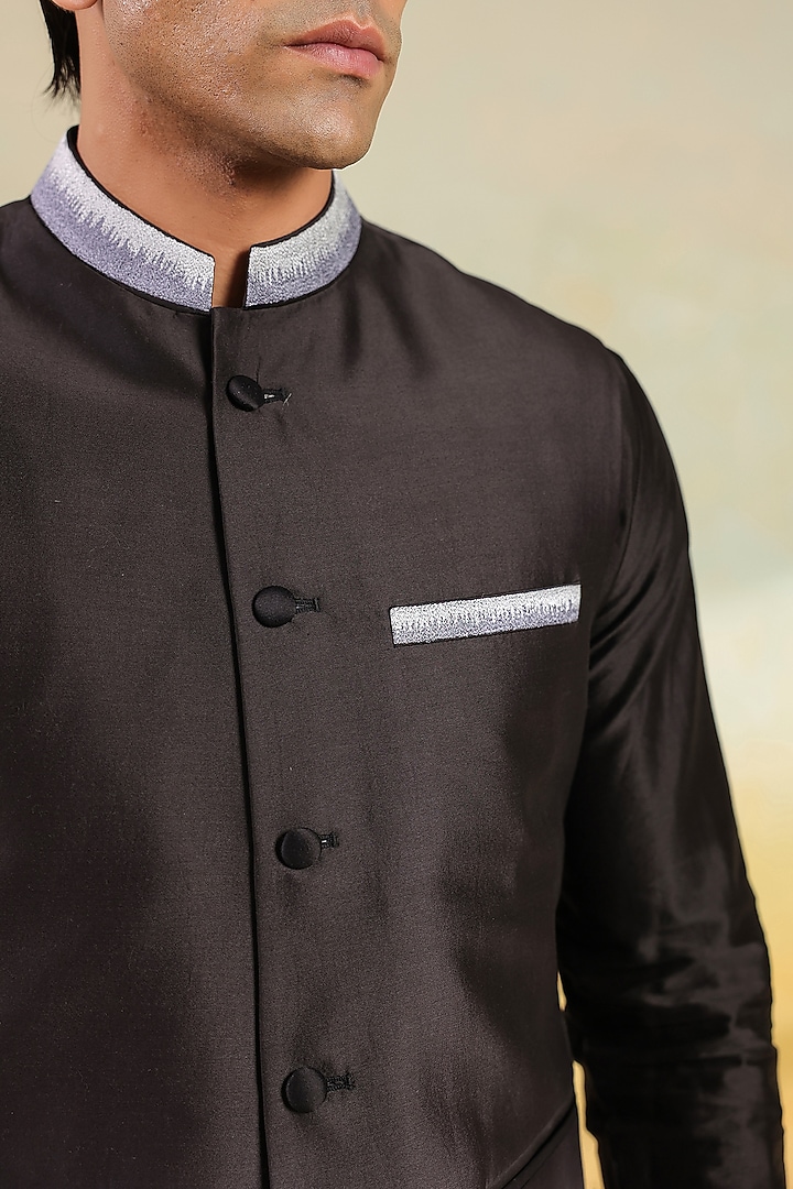 Black & Grey Chanderi Silk Hand-Dyed Ombre Bundi Jacket Set by Niti Bothra Men at Pernia's Pop Up Shop
