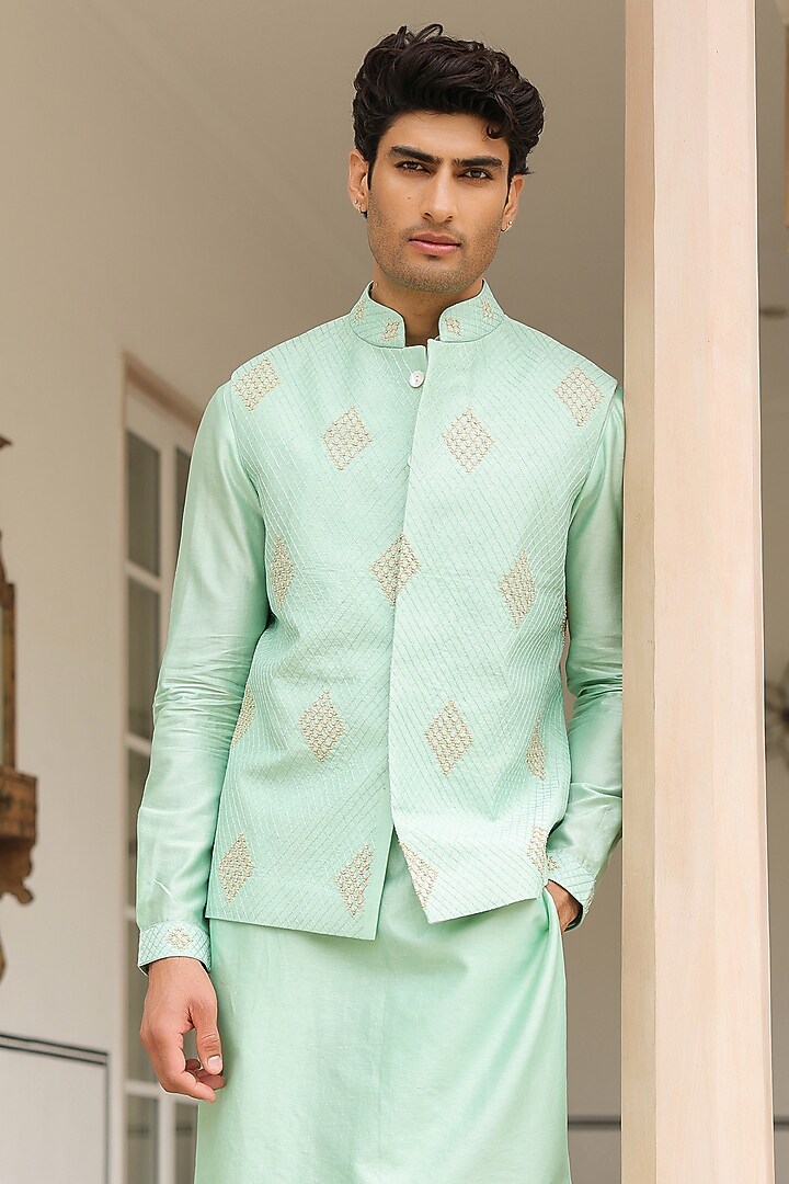 Mint Green Chanderi Silk Thread Embroidered Bundi Jacket Set by Niti Bothra Men at Pernia's Pop Up Shop