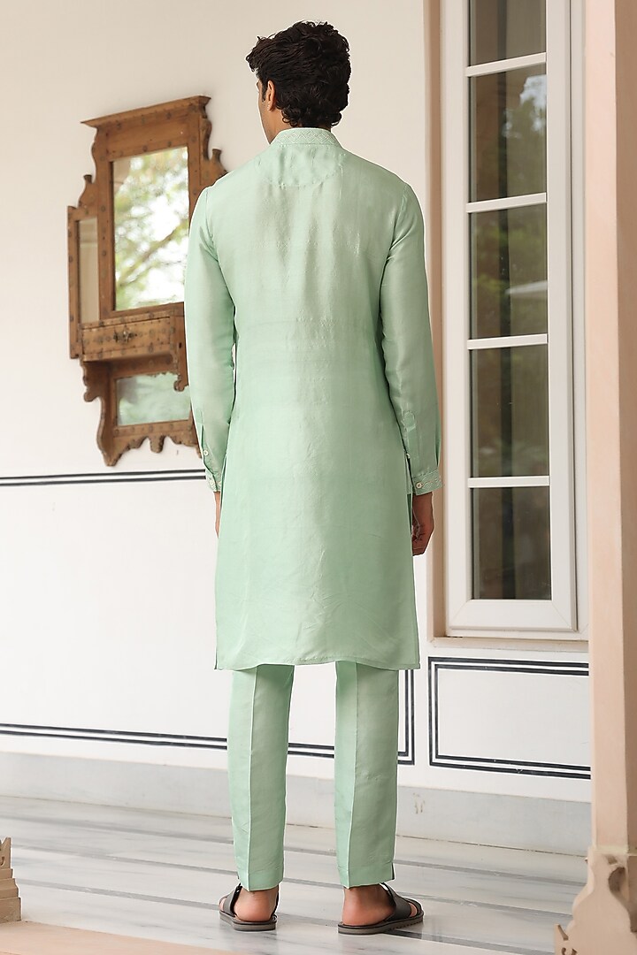 Mint Green Chanderi Silk Thread Embroidered Kurta Set by Niti Bothra Men at Pernia's Pop Up Shop