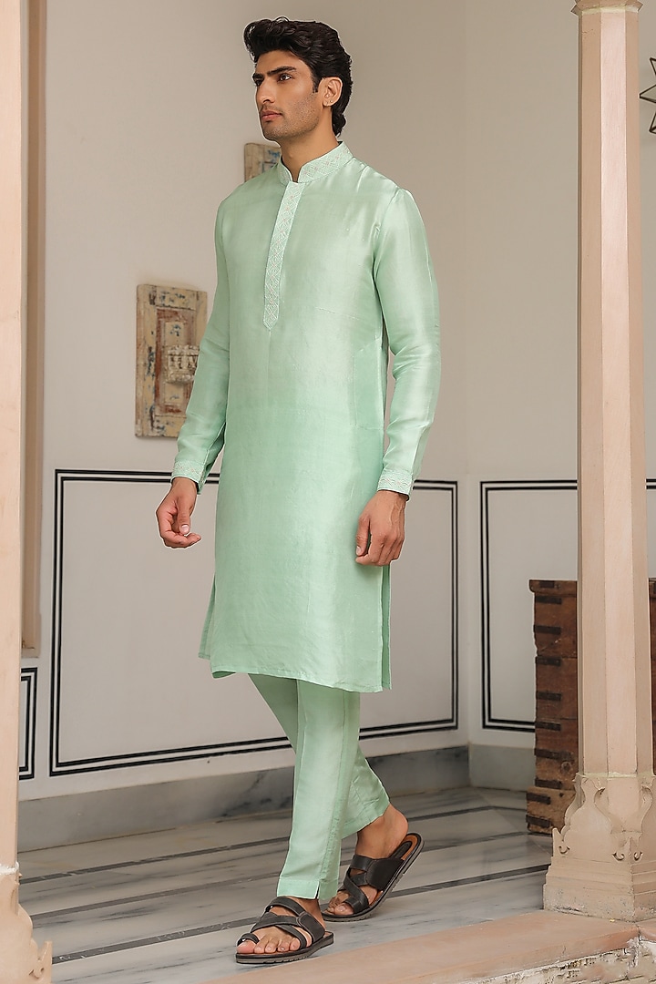 Mint Green Chanderi Silk Thread Embroidered Kurta Set by Niti Bothra Men at Pernia's Pop Up Shop
