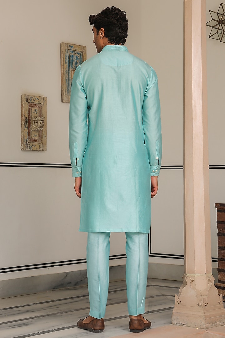 Light Blue Chanderi Silk Thread Embroidered Kurta Set by Niti Bothra Men at Pernia's Pop Up Shop